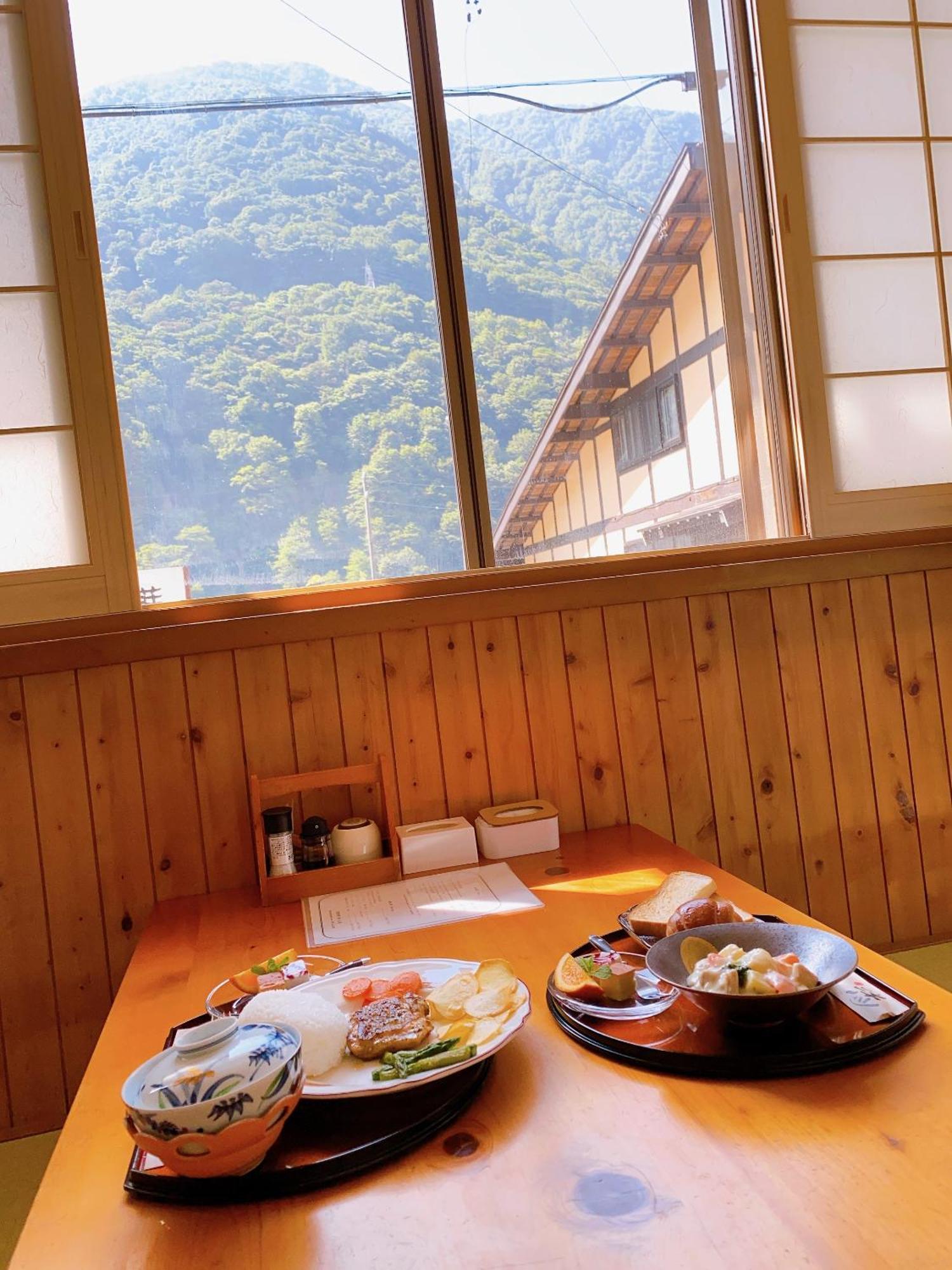Hakuunsou Hotel Takayama  Bagian luar foto